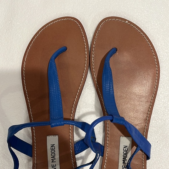 EUC STEVE MADDEN FLAT SANDALS, SZ 9.5, BLUE 100% LEATHER - Picture 8 of 8